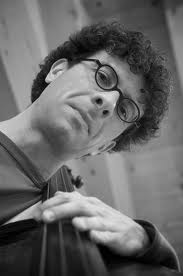 Il contrabassista Filippo Tantino